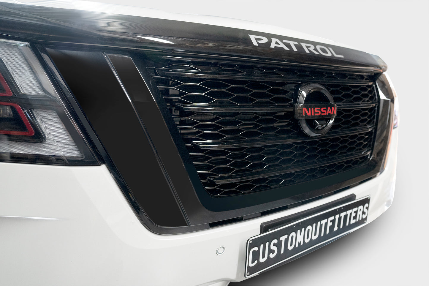 Black Mesh Grille for Nissan Patrol Y62 Series 5
