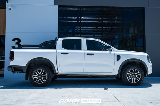 Black Venom Manual Roller Shutter & OP-1 Sports Bar for Next Gen Ford Ranger & Raptor