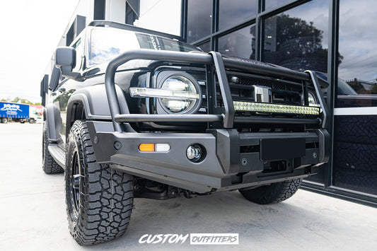 Venom TQ Aluminium Triple Loop Bull bar & Black Venom Winch Bundle