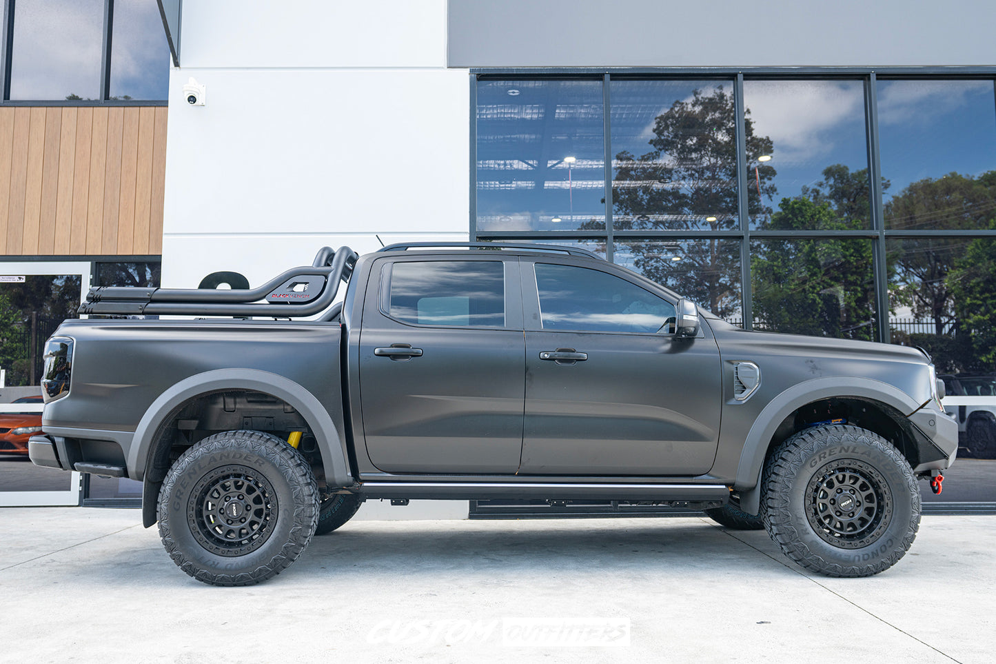 Black Venom Electric Side Steps for Next Gen Ford Ranger 2022-2026