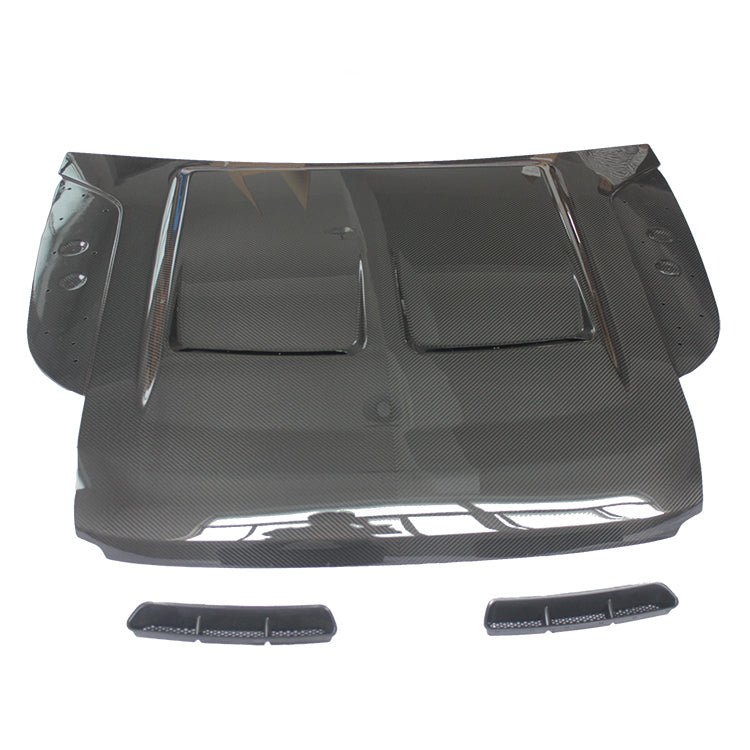 Dry Carbon Fiber Bonnet Hood to suit Landrover Defender 110 Series 2020-2023