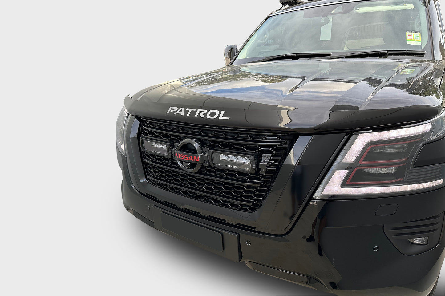 Black Mesh Grille & Custom Integrated Grille Lights for Nissan Patrol Y62 Series 5