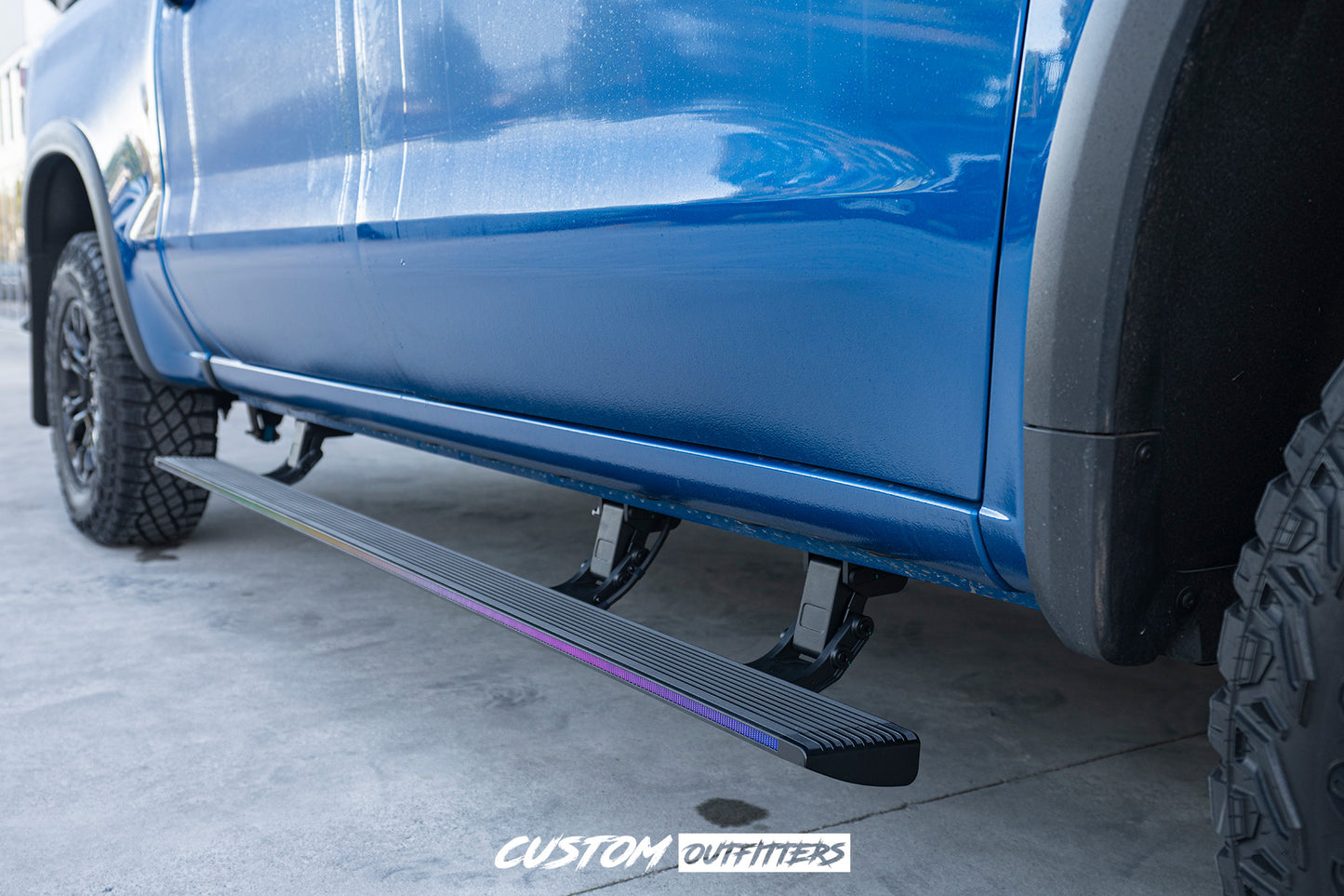 Black Venom Electric Side Steps for Chevrolet Silverado ZR2 2024+